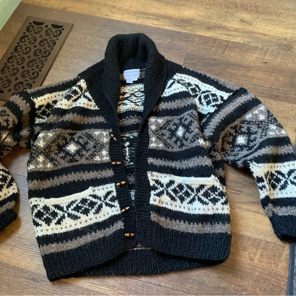Vintage Nomadic Traders Wool Button Front Knit Cardigan Womens Large. Fair Isle